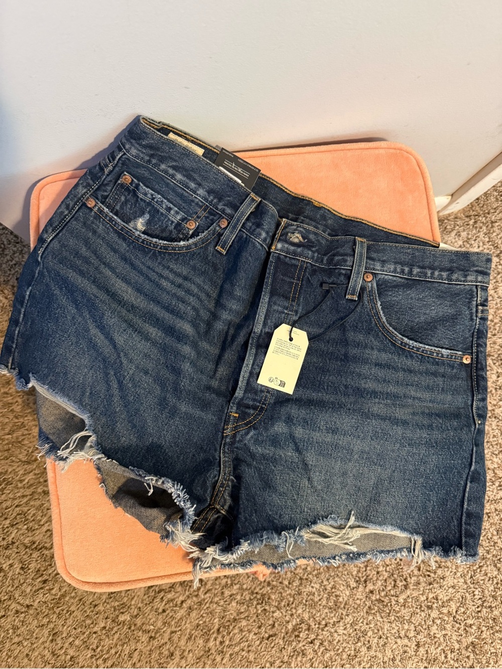 Levi’s 501 Jean Shorts 34 NWT - Picture 2 of 7